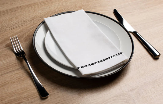 Black Simple Scallop Napkin