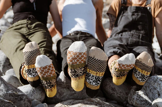 Solmate Crew Socks - Honeybee