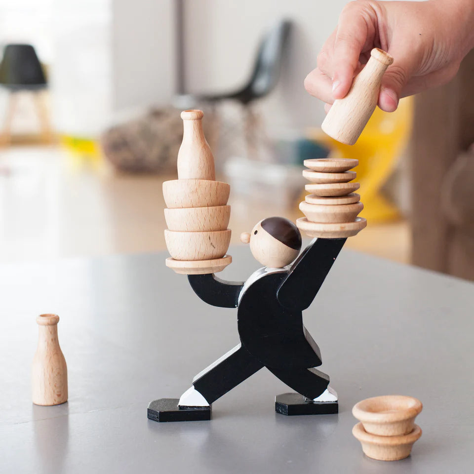 Stacking Game - Don't Tip The Waiter