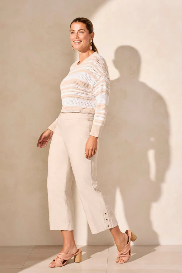 Tribal Flatten It Pull On Capri W/ Eyelets