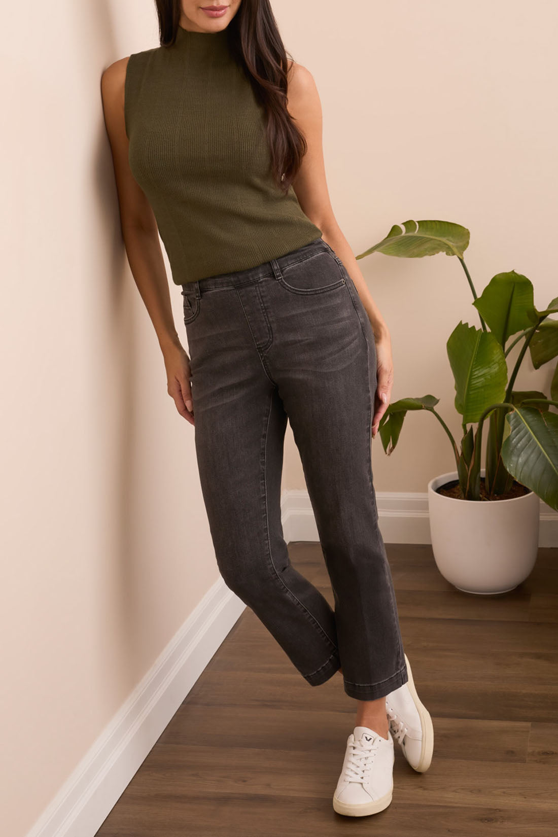 Tribal Audrey Pull On Crop Jeans W/ Front Crease