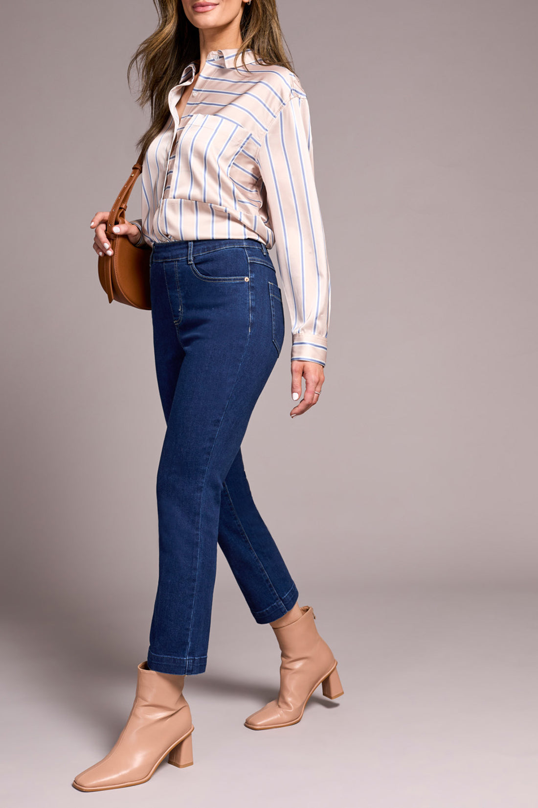 Tribal Audrey Pull On Crop Jeans W/ Front Crease