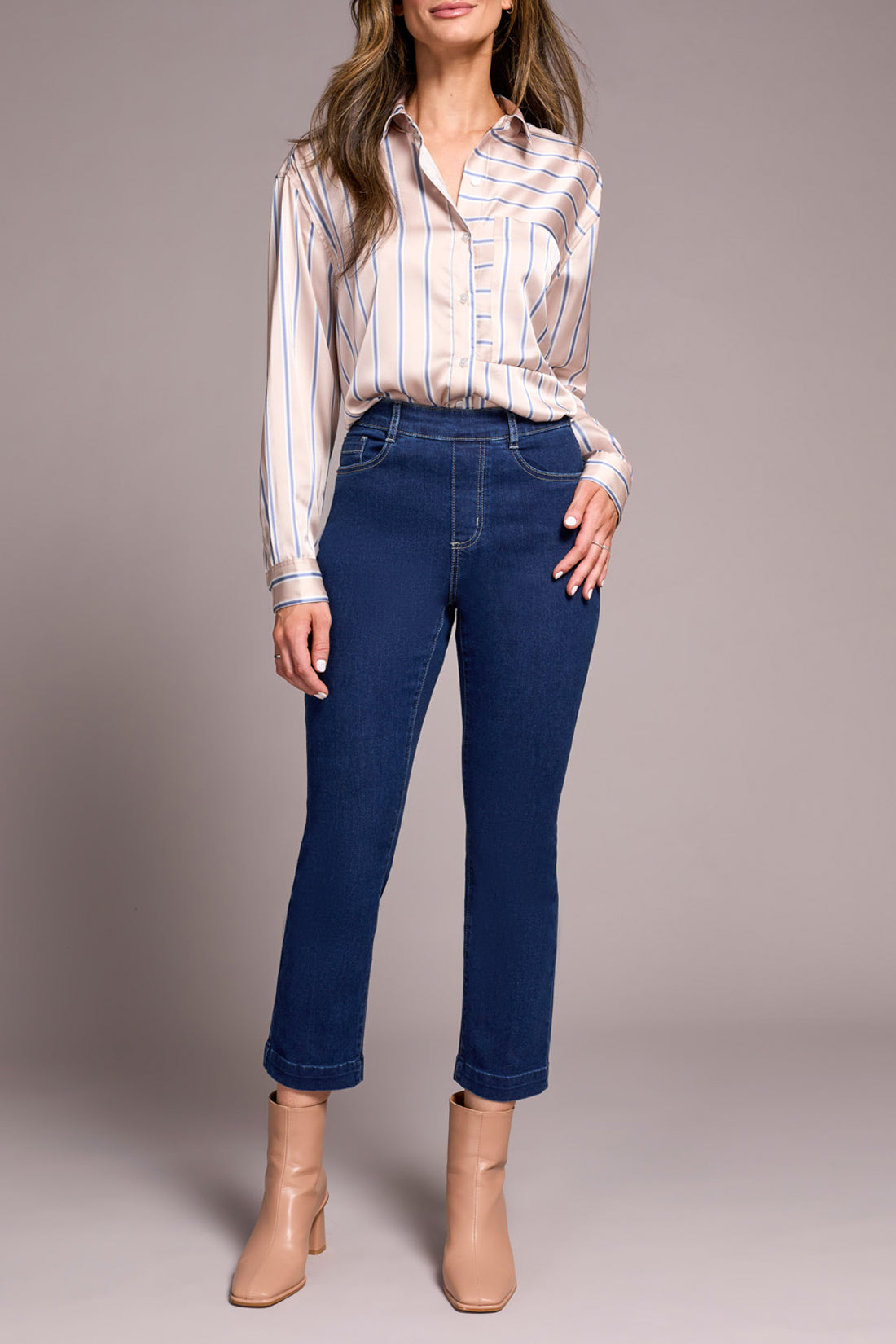 Tribal Audrey Pull On Crop Jeans W/ Front Crease