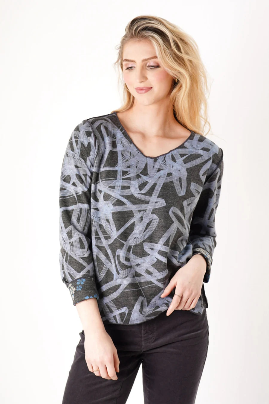 Trisha Tyler Scribble Print Reversible V-Neck