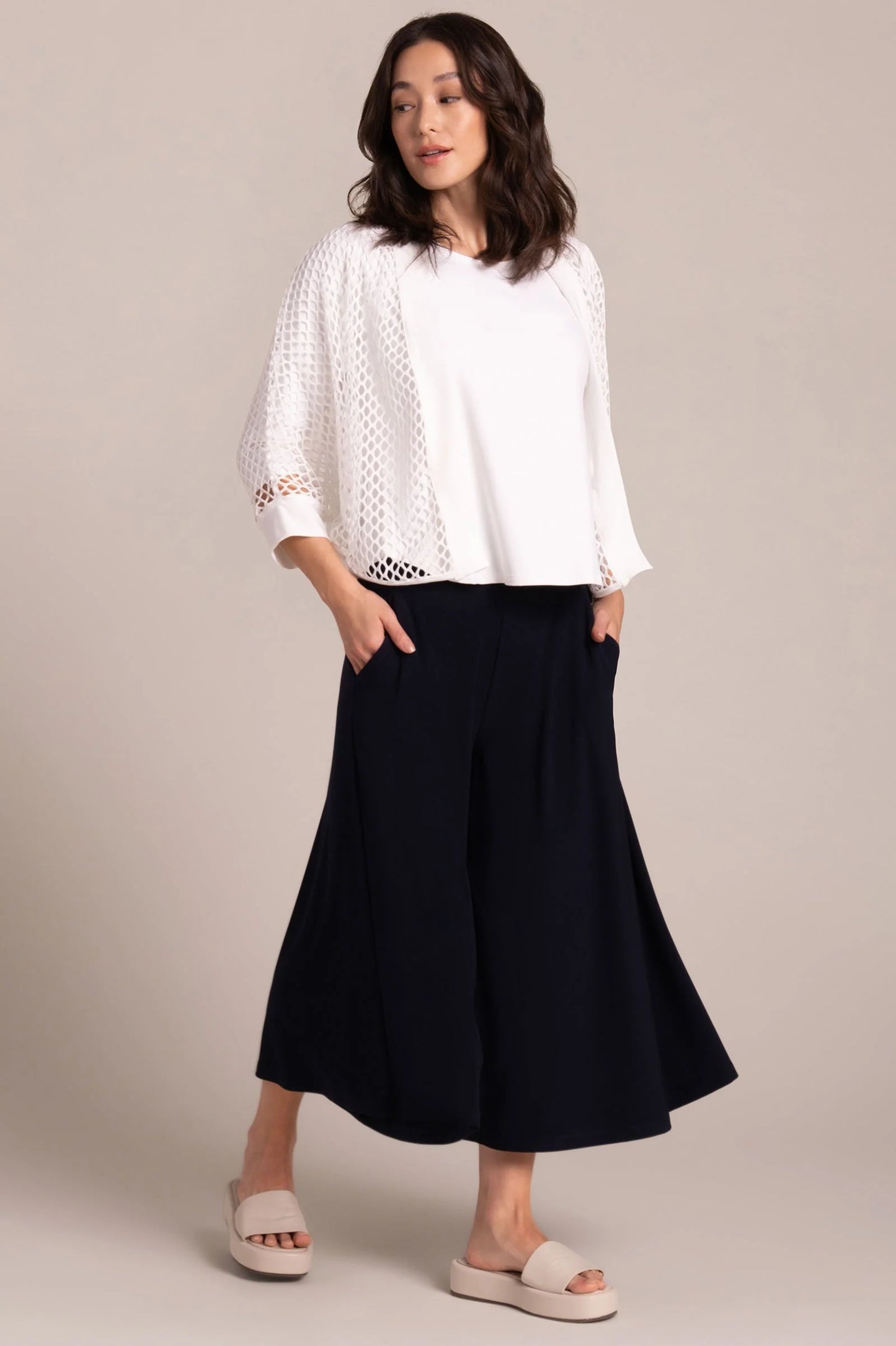 Sympli Honeycomb Shrug