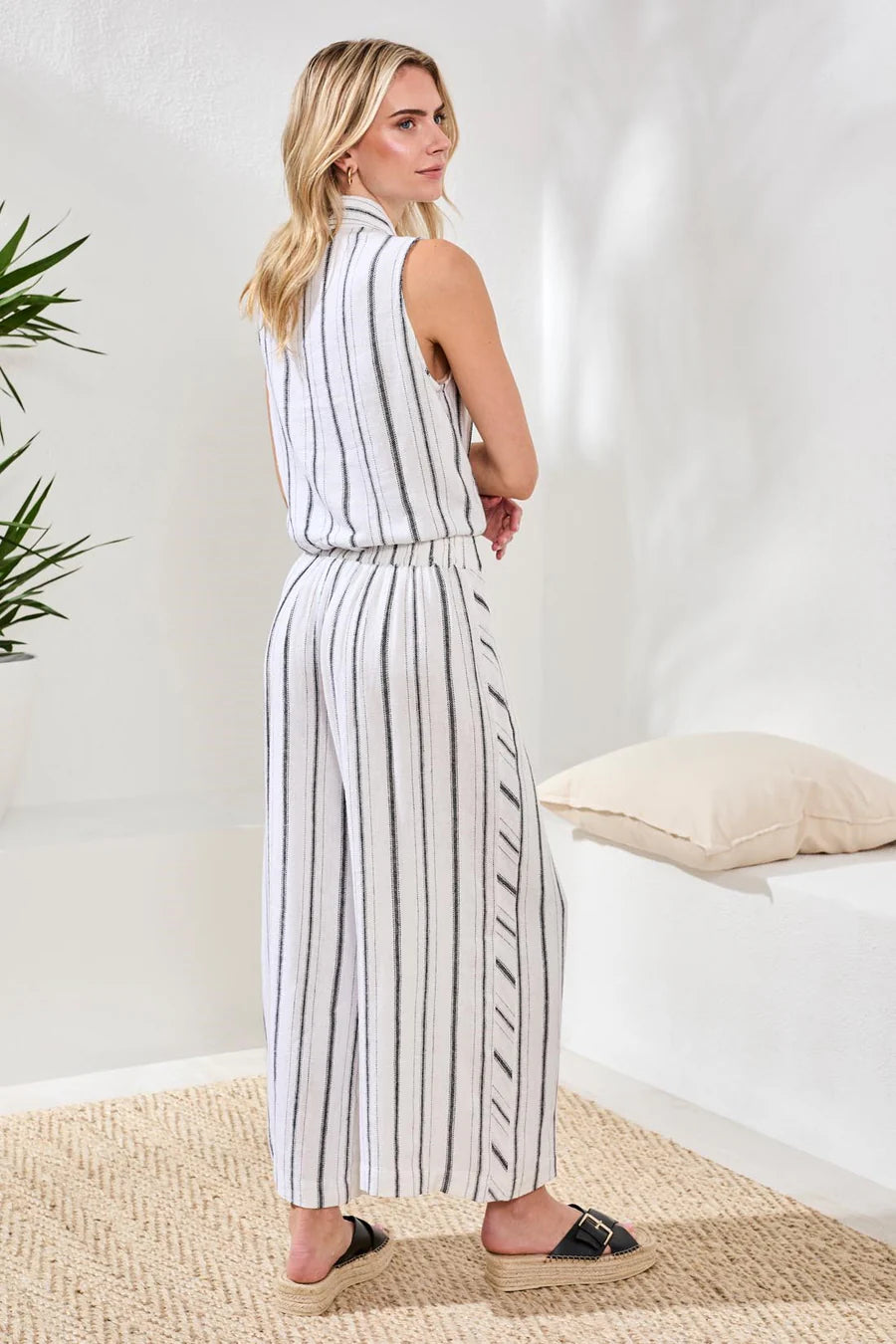 Tribal Soft Linen Flowy Wide Leg Crop Pants