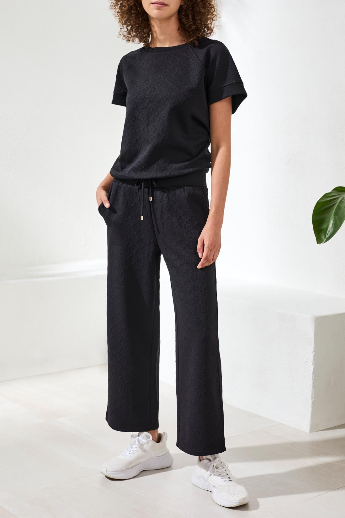 Tribal Pull On Capri W/ Pockets