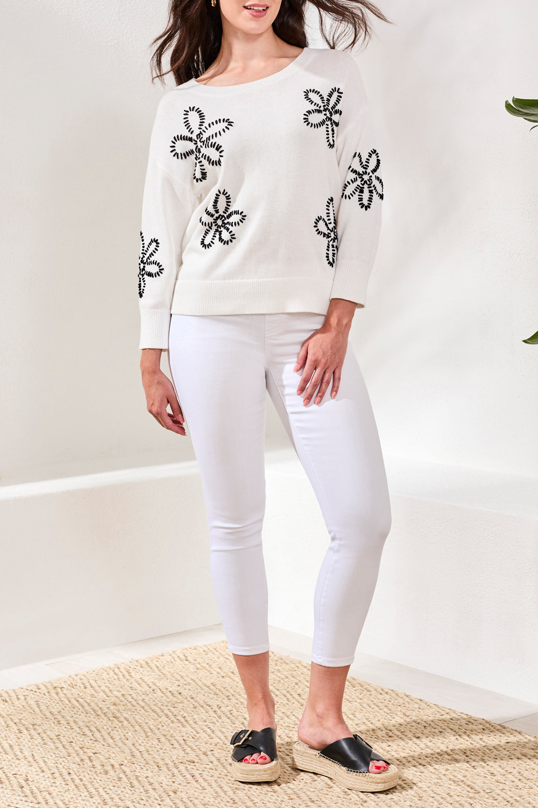 Tribal 3/4 Sleeve Crew Neck Sweater With Embroidery